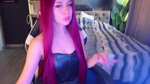 Snapshot of mezzalunaa chatting on November 6, 4:46 am vollmond online show from November 6, 4:46 am