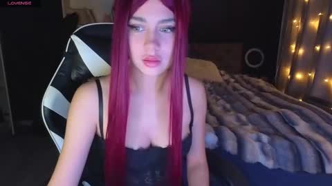 Snapshot of mezzalunaa chatting on December 16, 12:15 am vollmond online show from December 16, 12:15 am