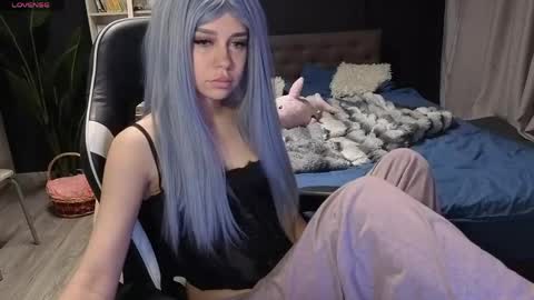 vollmond online show from April 10, 5:06 pm