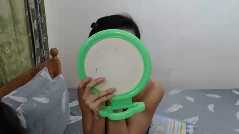 Mary Mhae online show from October 11, 3:10 pm