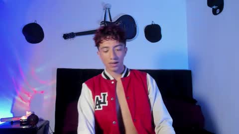 Snapshot of mhatias_ chatting on February 18, 1:56 am MATHIAS online show from February 18, 1:56 am