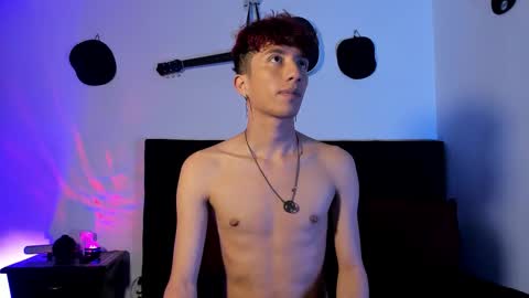 Snapshot of mhatias_ chatting on February 19, 2:51 am MATHIAS online show from February 19, 2:51 am