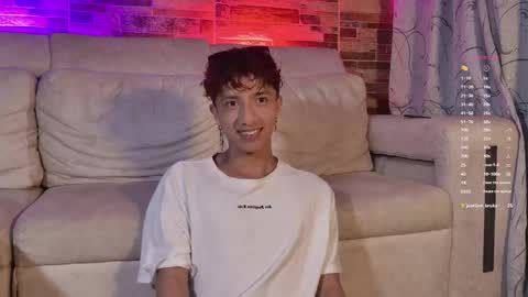 Snapshot of mhatias_ chatting on February 27, 6:57 am MATHIAS online show from February 27, 6:57 am