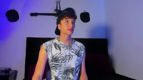 Snapshot of mhatias_ chatting on March 31, 2:13 am MATHIAS online show from March 31, 2:13 am