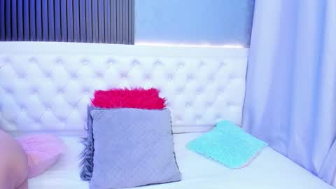 MHONIK BELUCI online show from February 8, 11:13 am