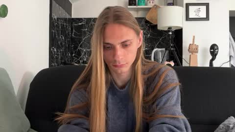 Misha online show from April 21, 3:39 pm