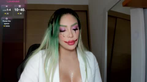 mi suk1 online show from October 31, 6:42 pm