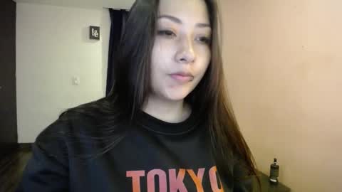 Mia zoe online show from December 28, 2:11 am