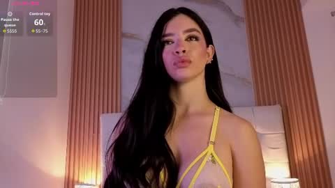 Snapshot of mia_2406_ chatting on July 3, 10:05 pm mia online show from July 3, 10:05 pm