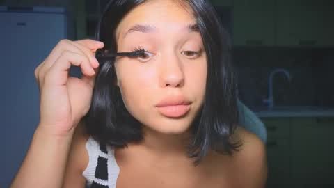 Mia online show from September 21, 8:10 pm