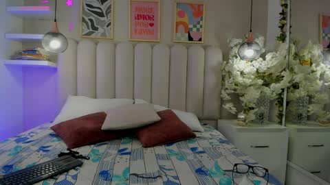 Snapshot of mia__bailey_ chatting on March 27, 3:23 am mia__bailey_ online show from March 27, 3:23 am