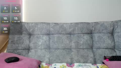 mia online show from February 11, 12:27 pm