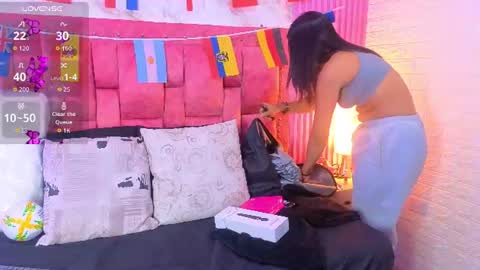 Snapshot of mia__gomex chatting on June 15, 8:22 pm mia__gomex online show from June 15, 8:22 pm