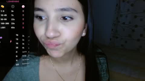 Snapshot of mia__lopez_ chatting on December 6, 11:36 pm Mia online show from December 6, 11:36 pm