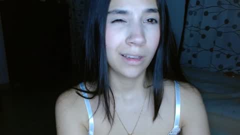Snapshot of mia__lopez_ chatting on January 3, 12:33 am Mia online show from January 3, 12:33 am