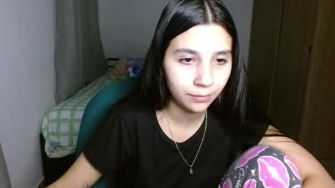 Snapshot of mia__lopez_ chatting on September 17, 2:02 am Mia online show from September 17, 2:02 am