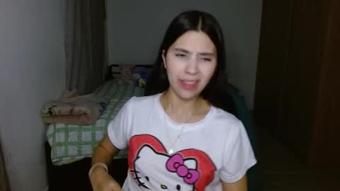 Snapshot of mia__lopez_ chatting on September 25, 3:21 am Mia online show from September 25, 3:21 am