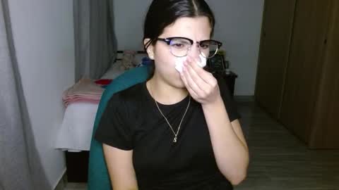 Snapshot of mia__lopez_ chatting on November 7, 3:28 am Mia online show from November 7, 3:28 am