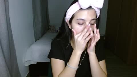 Snapshot of mia__lopez_ chatting on November 11, 4:34 am Mia online show from November 11, 4:34 am