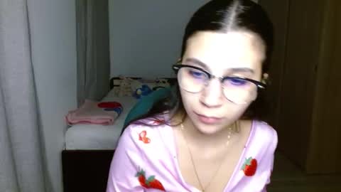 Snapshot of mia__lopez_ chatting on November 26, 2:23 am Mia online show from November 26, 2:23 am