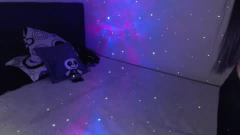 mia online show from January 28, 4:29 am