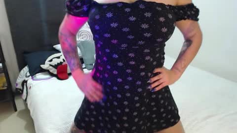 mia online show from October 5, 12:09 am