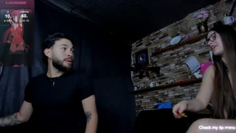 Snapshot of mia_and_vincentt chatting on April 4, 3:05 am Mia and vincentt model indepent online show from April 4, 3:05 am