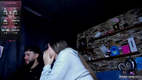 Mia and vincentt model indepent online show from June 16, 4:37 am
