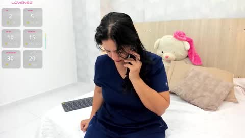 Mia Aristizabal online show from November 25, 11:32 am