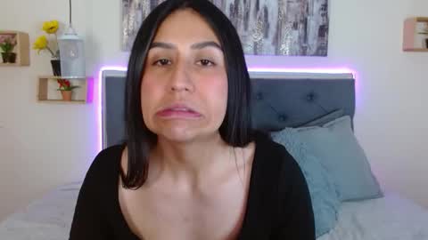 Snapshot of mia_ayra chatting on September 27, 2:44 pm M I A A Y R A online show from September 27, 2:44 pm