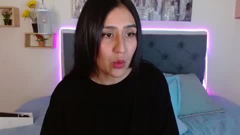 Snapshot of mia_ayra chatting on September 30, 3:39 pm M I A A Y R A online show from September 30, 3:39 pm