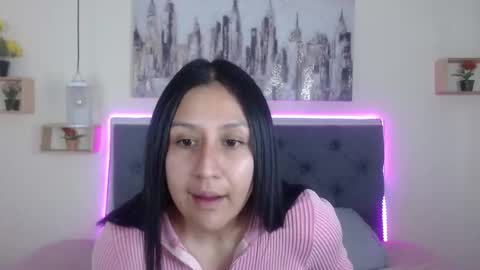 Snapshot of mia_ayra chatting on November 2, 3:14 pm M I A A Y R A online show from November 2, 3:14 pm