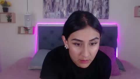 Snapshot of mia_ayra chatting on November 5, 5:46 pm M I A A Y R A online show from November 5, 5:46 pm