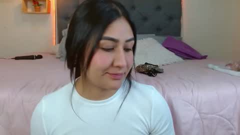 Snapshot of mia_ayra chatting on November 23, 3:45 pm M I A A Y R A online show from November 23, 3:45 pm