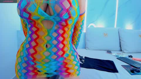 Mia  online show from December 13, 3:21 pm