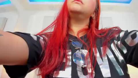 Mia online show from June 15, 3:58 pm