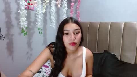 mia_brown69 online show from May 22, 12:40 am