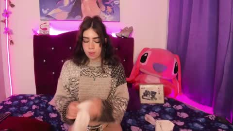Mia cand online show from January 7, 4:16 pm