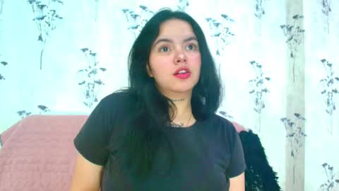 Snapshot of mia_candy_0 chatting on March 11, 12:06 pm Mia online show from March 11, 12:06 pm