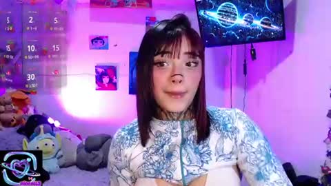 Snapshot of mia_cat05 chatting on July 26, 7:04 am Mia online show from July 26, 7:04 am