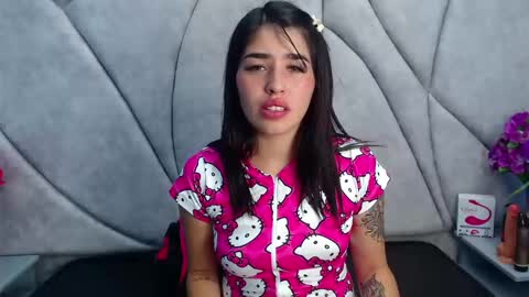mia_charlothe online show from December 5, 6:32 am