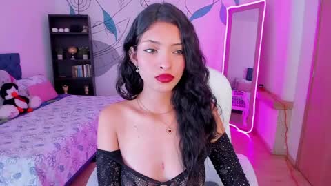 Snapshot of mia_clay1 chatting on May 13, 8:38 pm Mia online show from May 13, 8:38 pm