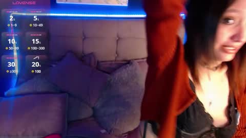 Snapshot of mia_collens_ chatting on January 21, 4:21 am MIA online show from January 21, 4:21 am