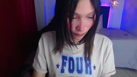 Snapshot of mia_collens_ chatting on February 3, 1:41 am MIA online show from February 3, 1:41 am