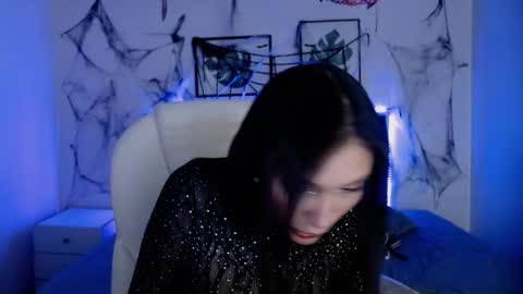 Snapshot of mia_collens_ chatting on October 31, 3:18 am MIA online show from October 31, 3:18 am