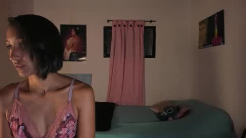 Snapshot of mia_crazysweet chatting on February 16, 6:59 pm Mia Sandoval online show from February 16, 6:59 pm