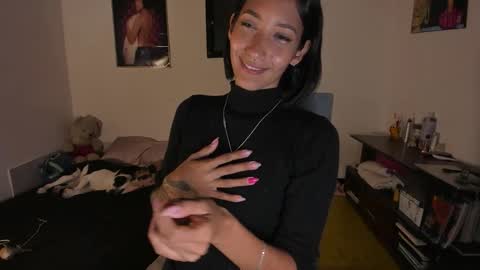 Snapshot of mia_crazysweet chatting on March 11, 12:44 pm Mia Sandoval online show from March 11, 12:44 pm