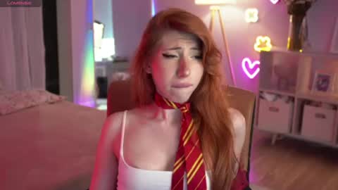 Hi I am Mia online show from July 25, 8:34 am