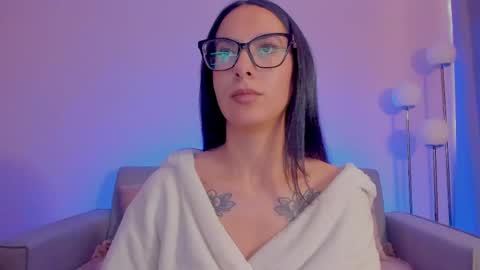 Sarah Luna online show from March 18, 6:22 pm