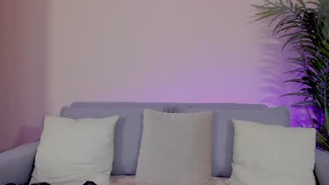 Sarah Luna online show from June 13, 12:36 pm